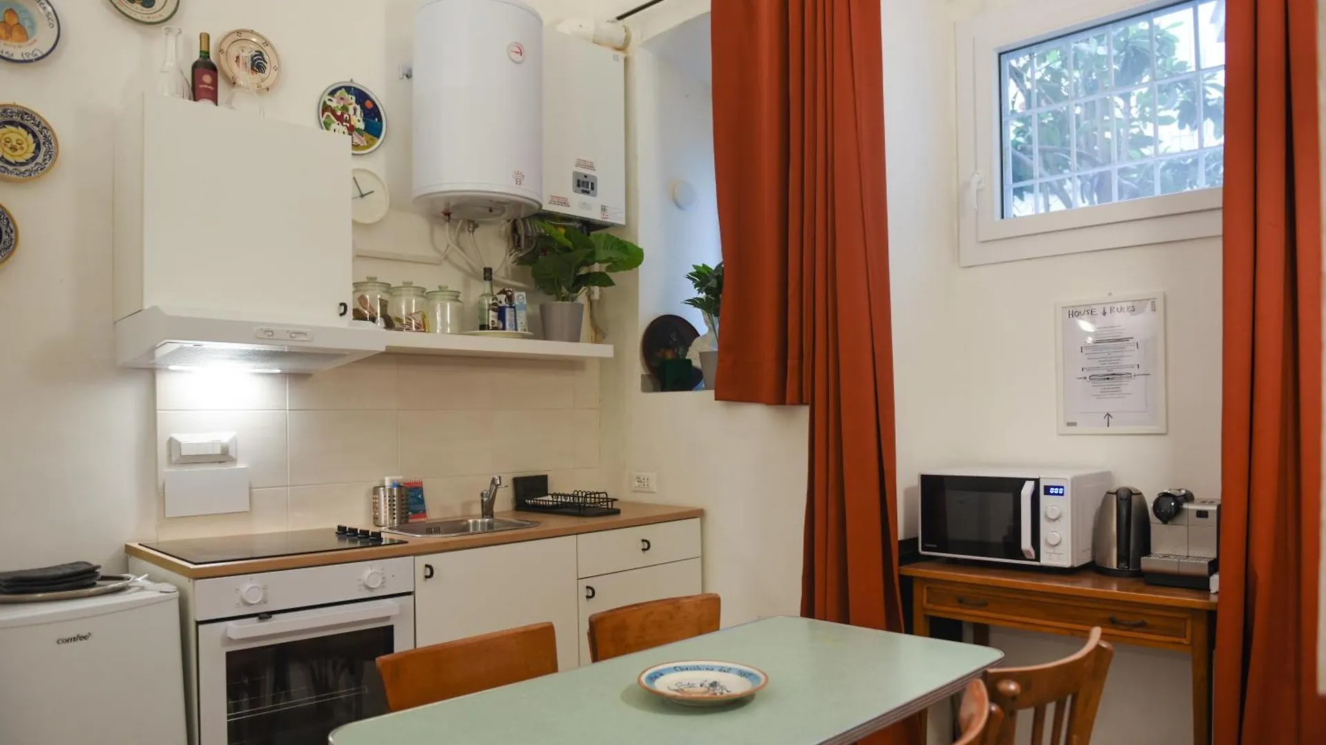 House Of Cardinals Apartment Rome