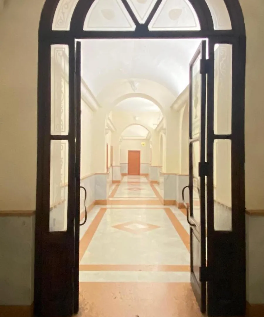 House Of Cardinals Apartment Rome